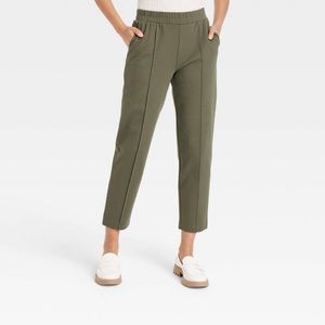 A New Day Taper Ankle Knit Pants - Olive Green - S